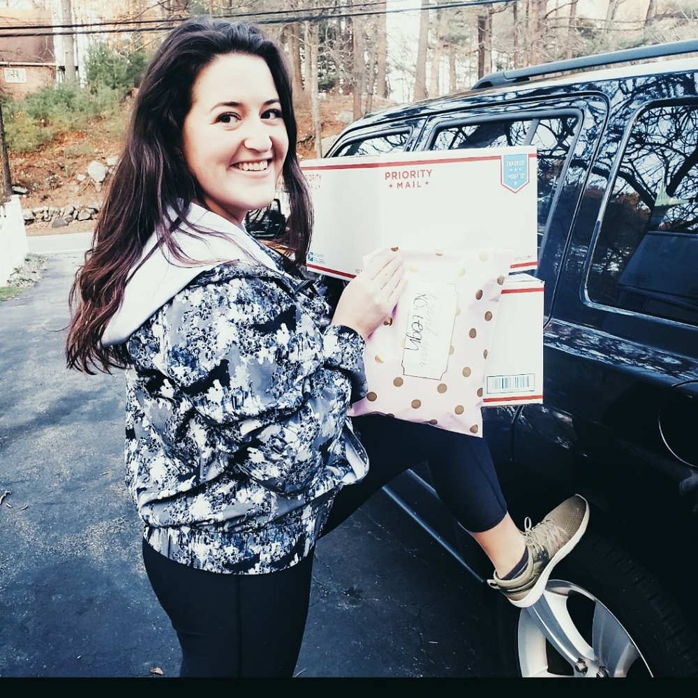 Meet your Posher, Leigh !